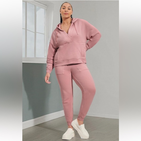 UGG sweat suit - Picture 1 of 7